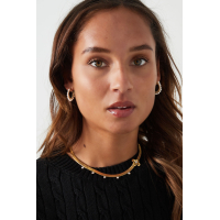 Platte grove ketting met bloemetjes hanger - goud