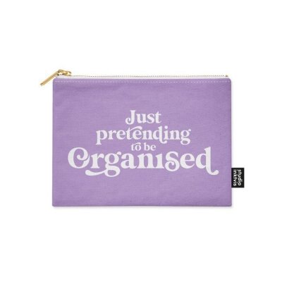 'Just pretending to be organised' Etui